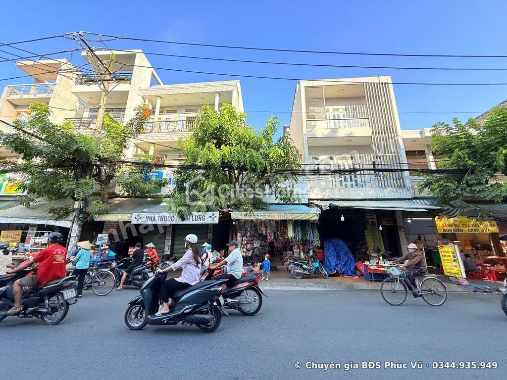 Bán nhà mặt tiền Nguyễn Sỹ Sách đối diện chợ Tân Trụ, P.15, Tân Bình – 177,6m² nở hậu 8,4m, 8 phòng trọ + 2 ki-ốt – ảnh 1